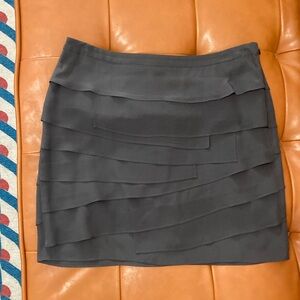 100% silk banana republic skirt (4 petite)